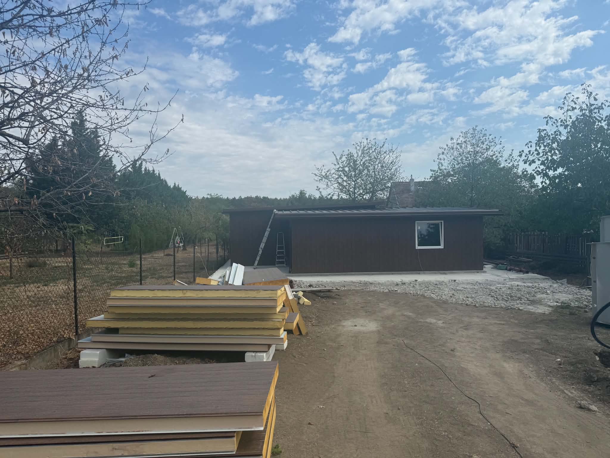 Szendvicspanel nyaraló DIÓ  100m2